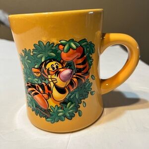 Disney Store Tigger mug 3D FRONT AND BACK Pooh friend